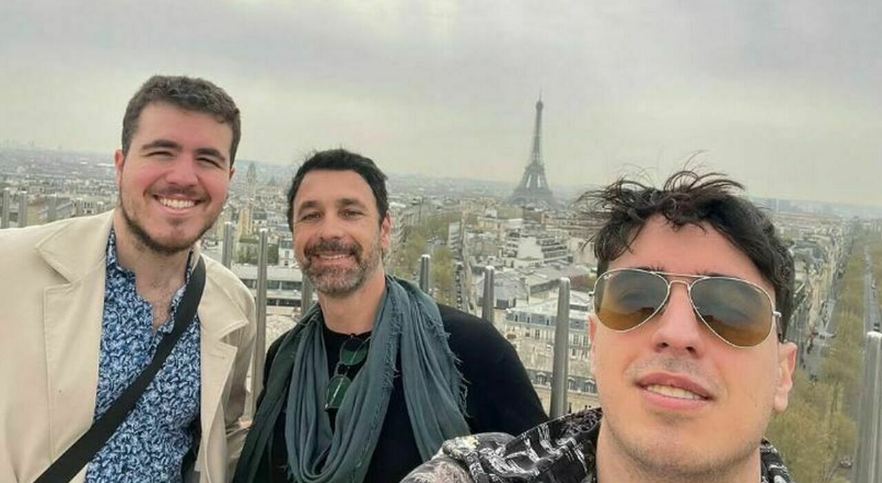 https://statics.cedscdn.it/photos/MED_HIGH/2025/09/17/9073618_17184631_raoul_bova_figlio_francesco_don_matteo_chi_e.jpg