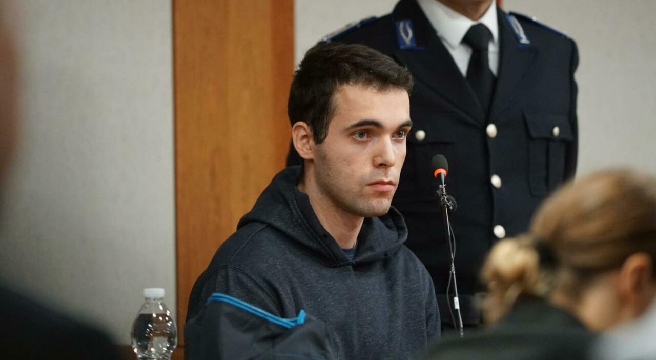 Filippo Turetta aggredito in carcere a Verona: colpito con un pugno da un altro detenuto condannato per omicidio Filippo Turetta aggredito in carcere a Verona: colpito con un pugno da un altro detenuto condannato per omicidio
