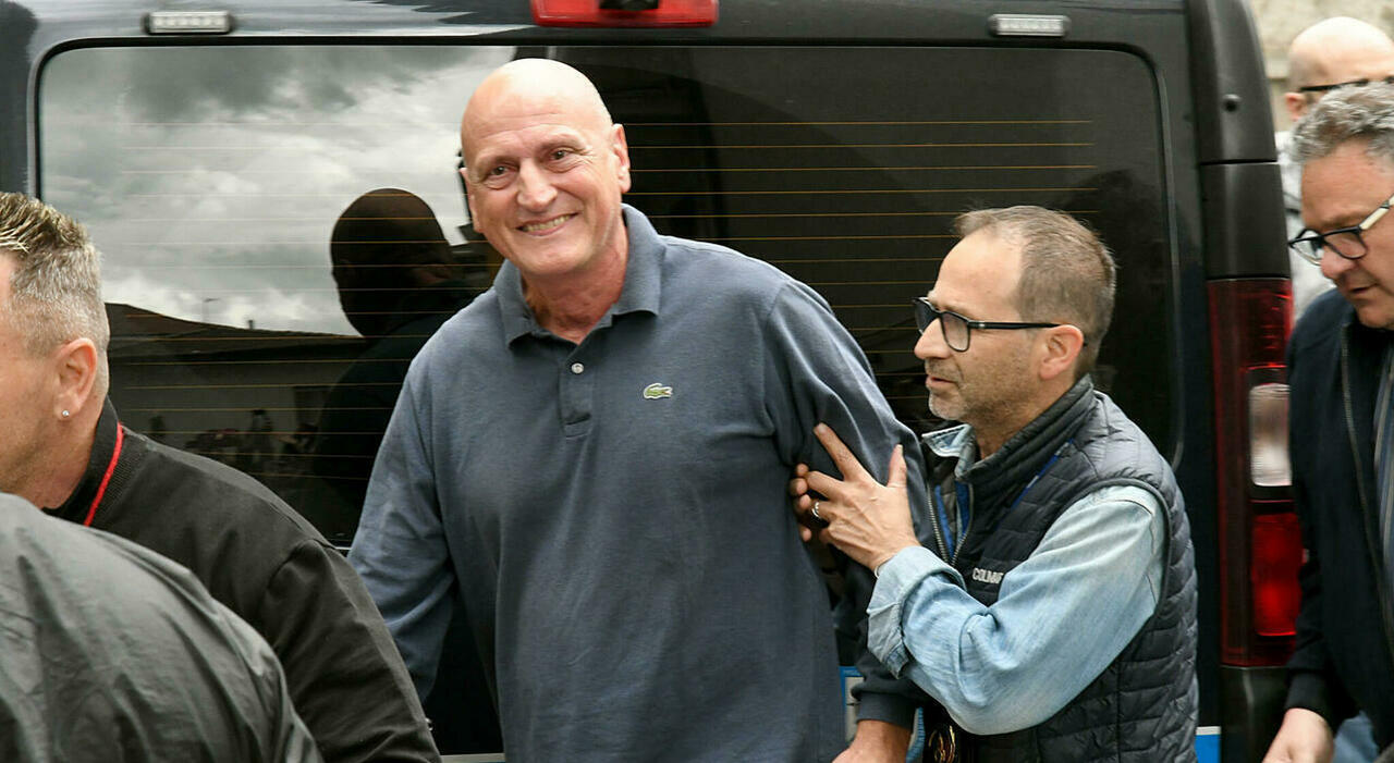 https://statics.cedscdn.it/photos/MED_HIGH/2025/09/18/9075173_18100602_chico_forti_libero_richiesta_tribunale_sorveglianza_cosa_succede_oggi_18_9_2025.jpg