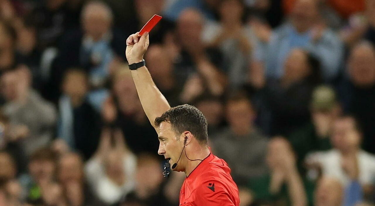 ?Manchester City Napoli, espulso Di Lorenzo: salterà lo Sporting Lisbona