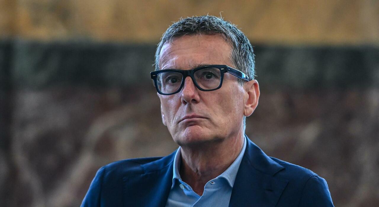 https://statics.cedscdn.it/photos/MED_HIGH/2025/09/19/9076235_19124656_occhiali_ai_essilux_meta_ai_glasses_come_funzionano.jpg