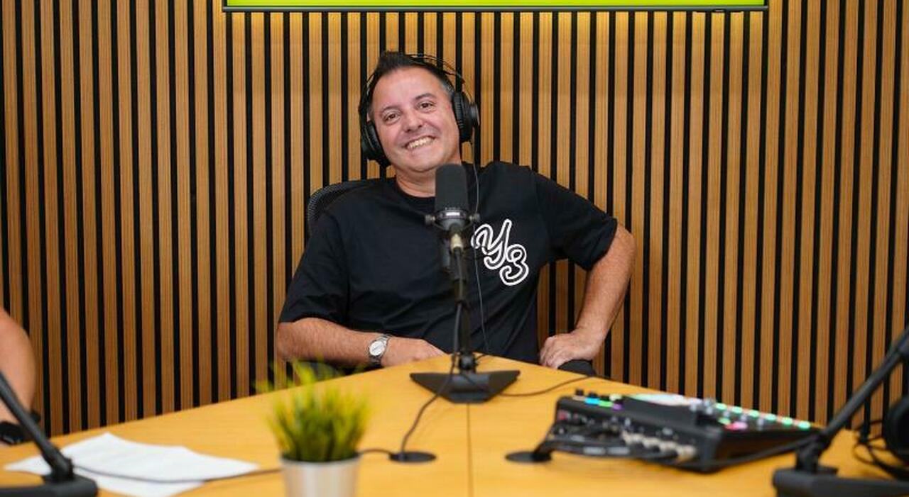 https://statics.cedscdn.it/photos/MED_HIGH/2025/09/19/9077156_19083445_giuseppe_salvatore_riina_ospite_de_lo_sperone_podcast_2_.jpg