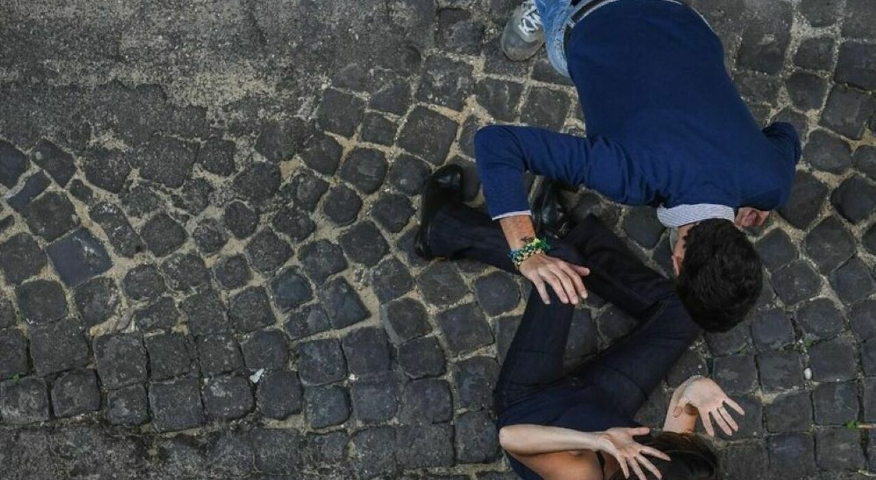 https://statics.cedscdn.it/photos/MED_HIGH/2025/09/19/9077596_19152453_ragazza_stuprata_genova_amico_oggi_19_9_2025.jpg