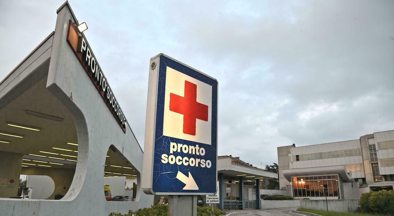 io picchiato da uno sconosciuto in pronto soccorso senza un motivo davanti a mio figlio di 7 anni il piccolo 232 ancora sotto choc