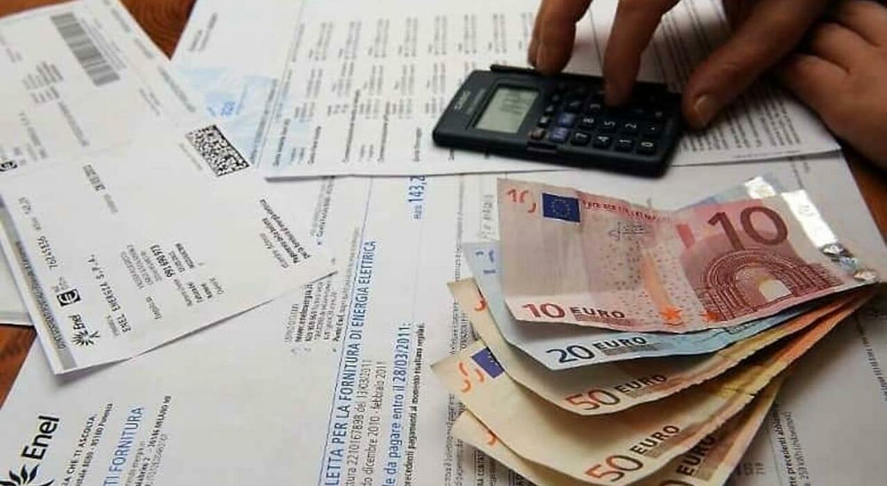 Consumi, tra luce e gas è un salasso: una famiglia pugliese spende 1900 euro all?anno Consumi, tra luce e gas è un salasso: una famiglia pugliese spende 1900 euro all?anno