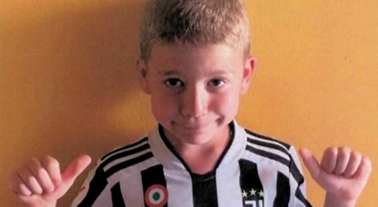 Christian Menin annega in piscina a 6 anni, genitori e bagnina condannati a 4 mesi: «Il piccolo lasciato solo vicino alla vasca non sapeva nuotare» Christian Menin annega in piscina a 6 anni, genitori e bagnina condannati a 4 mesi: «Il piccolo lasciato solo vicino alla vasca non sapeva nuotare»