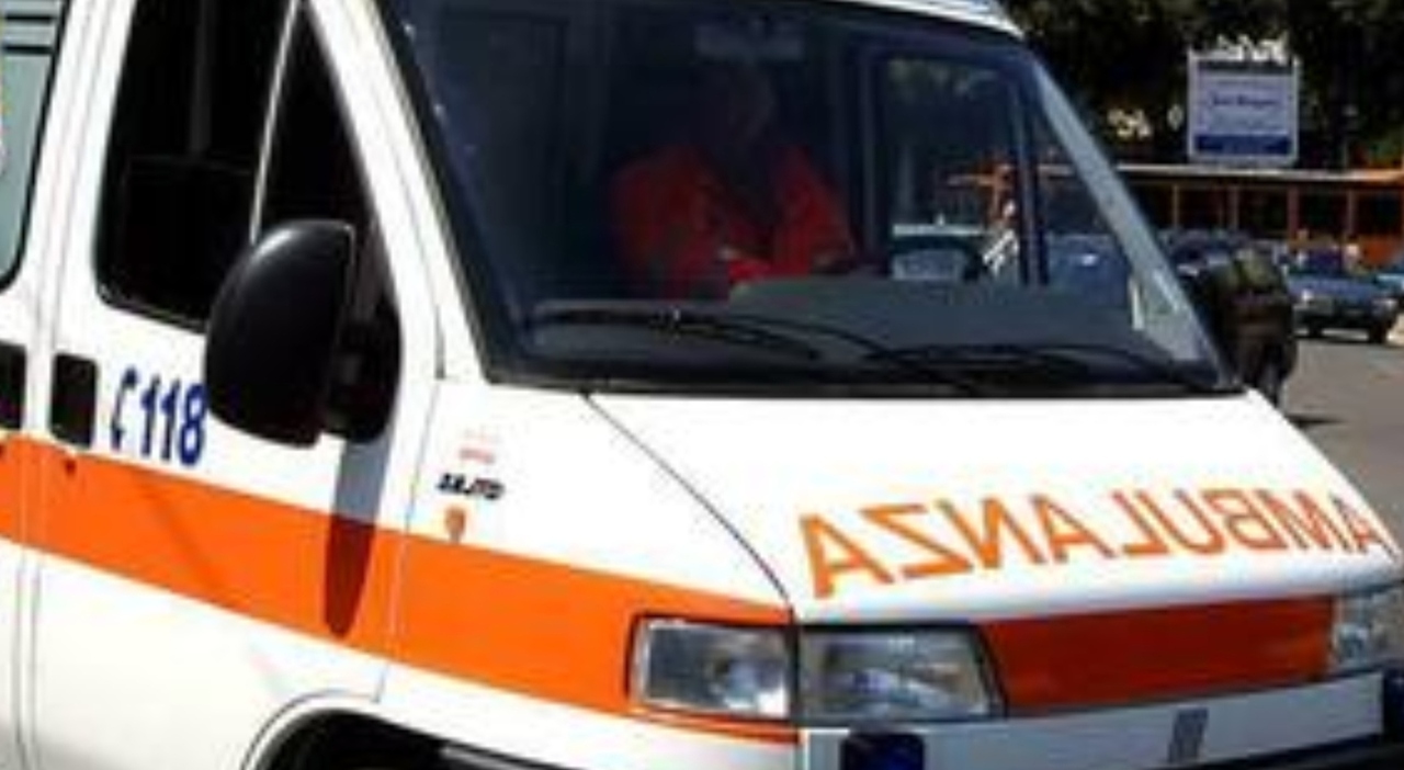 https://statics.cedscdn.it/photos/MED_HIGH/2025/09/20/9079250_20122253_incidente_morto_statale_118_agrigento_oggi_20_9_2025.jpg