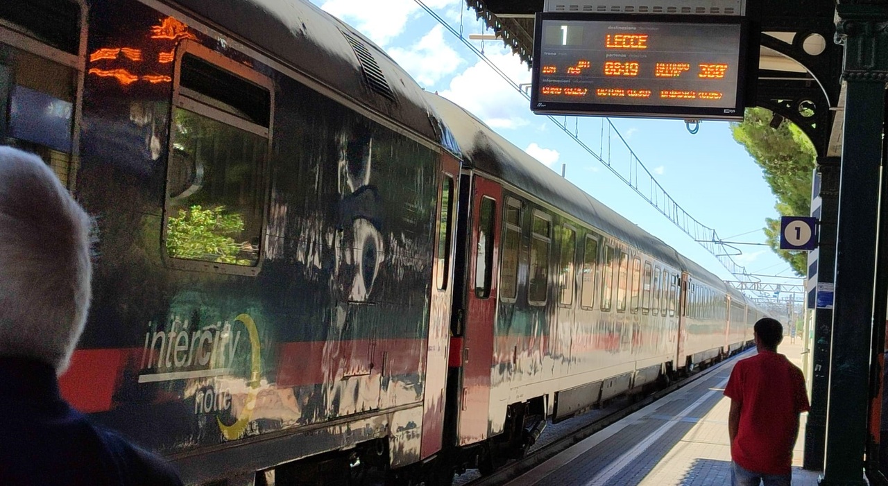 Dopo i cantieri, anche lo sciopero: da stasera stop ai treni per 24 ore Dopo i cantieri, anche lo sciopero: da stasera stop ai treni per 24 ore