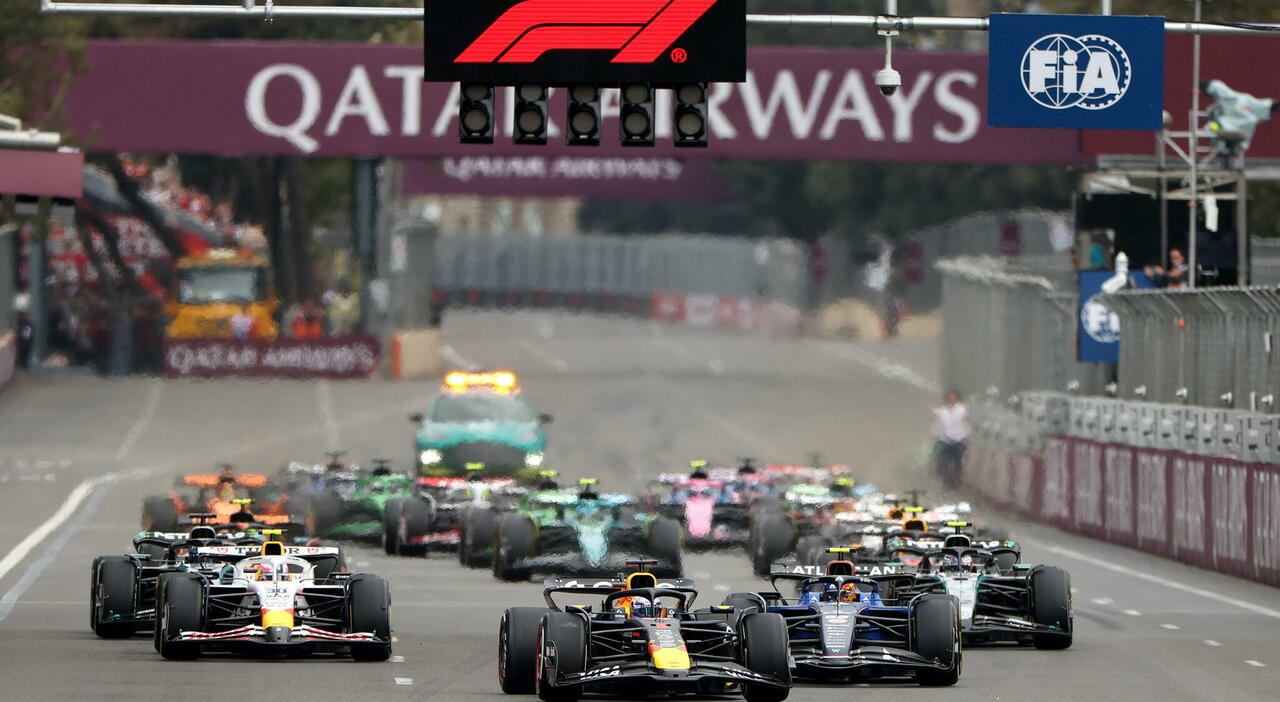 https://statics.cedscdn.it/photos/MED_HIGH/2025/09/21/9080975_21144934_gp_d_azerbaigian_pagelle_verstappen_piastri_leclerc_voti_top_flop_oggi_21_9_2025.jpg