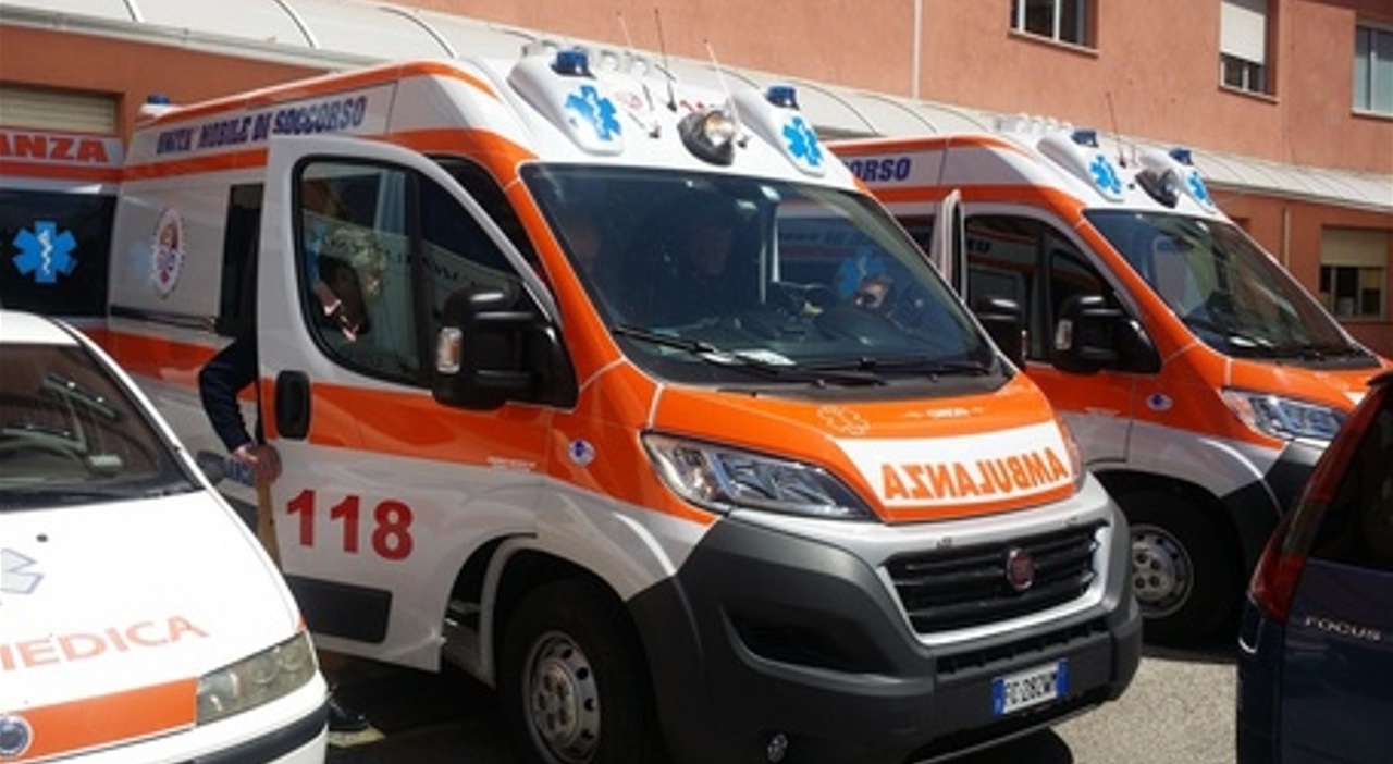 ragazzo di 20 anni pugnala il fratellino con una forchetta 200 il preferito del nonno volevo farlo soffrire