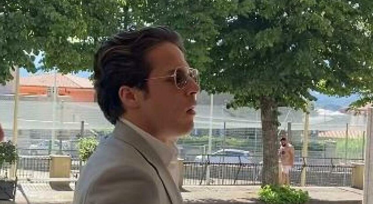 Ciro Grillo condannato a 8 anni per stupro di gruppo. Stessa pena per due suoi amici, sei anni e mezzo al quarto imputato Ciro Grillo condannato a 8 anni per stupro di gruppo. Stessa pena per due suoi amici, sei anni e mezzo al quarto imputato