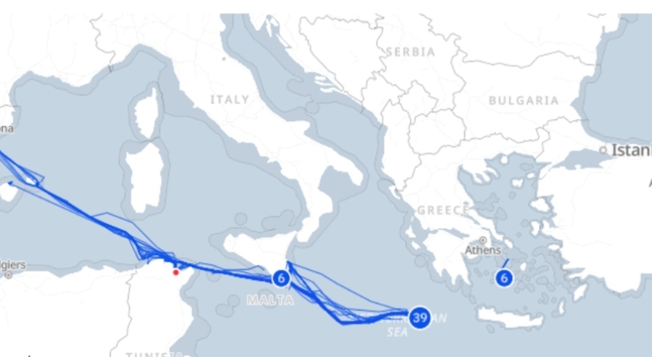 global sumud flotilla live tracker dove si trova l arrivo in grecia e i droni che sorvolano la missione in 7 giorni saremo a gaza