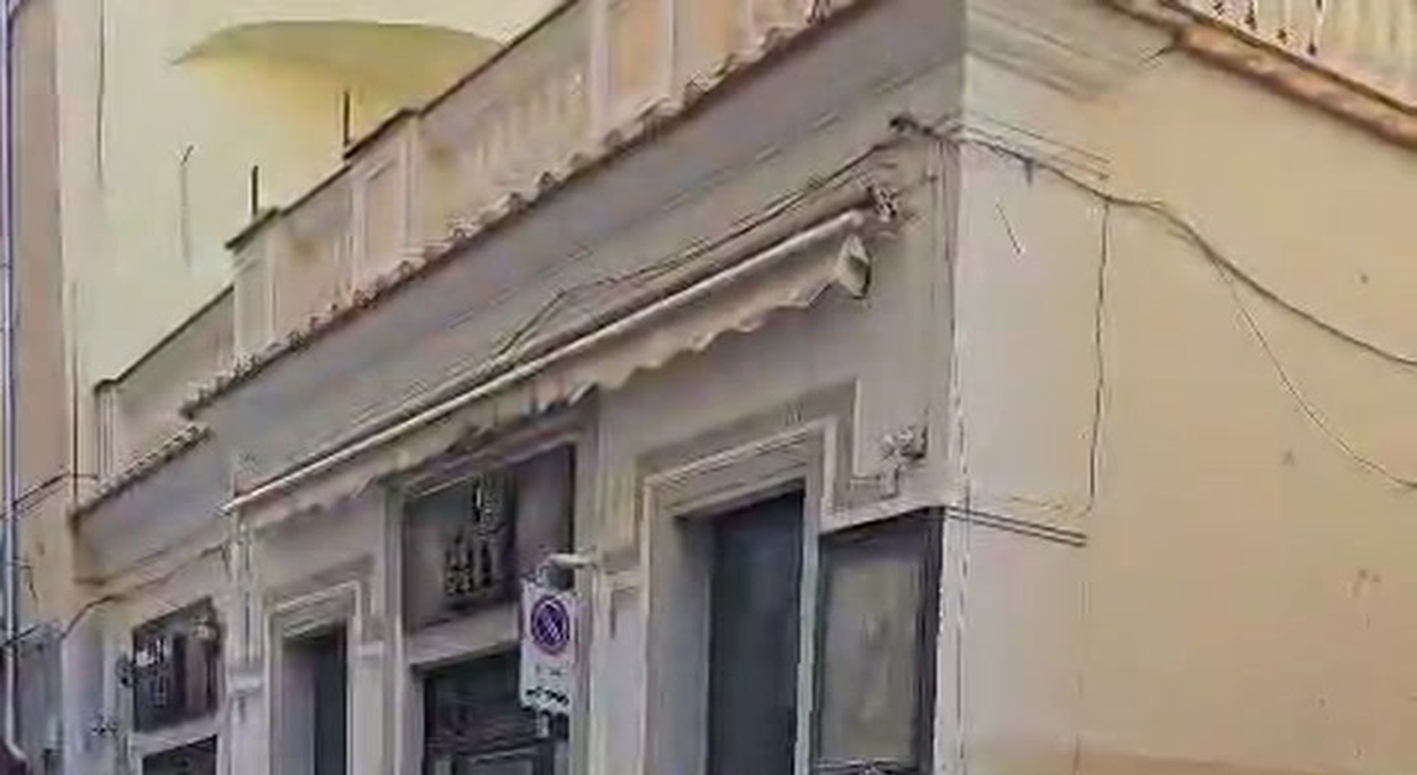 https://statics.cedscdn.it/photos/MED_HIGH/2025/09/22/9082919_poster.jpg