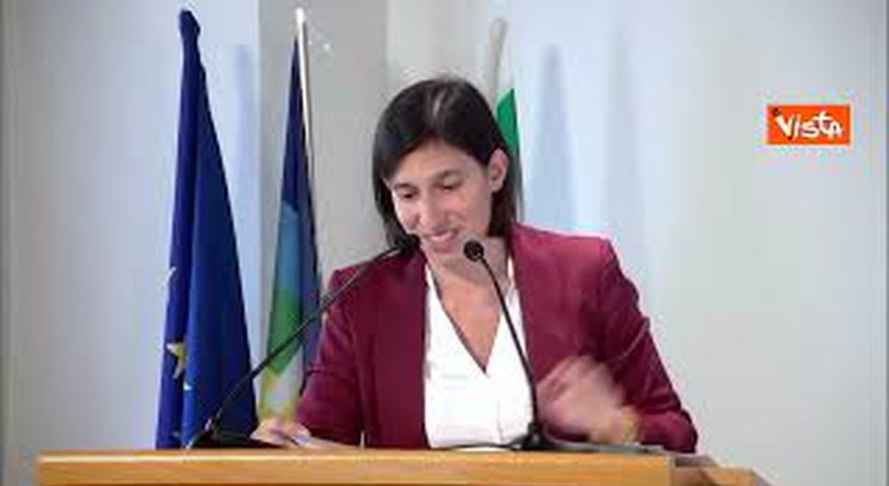 https://statics.cedscdn.it/photos/MED_HIGH/2025/09/23/9084756_poster.jpg