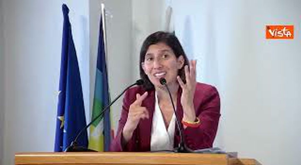 https://statics.cedscdn.it/photos/MED_HIGH/2025/09/23/9084834_poster.jpg