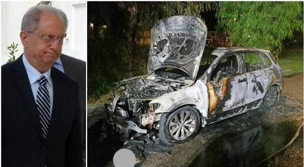 Auto bruciata al sindaco di Oria, c