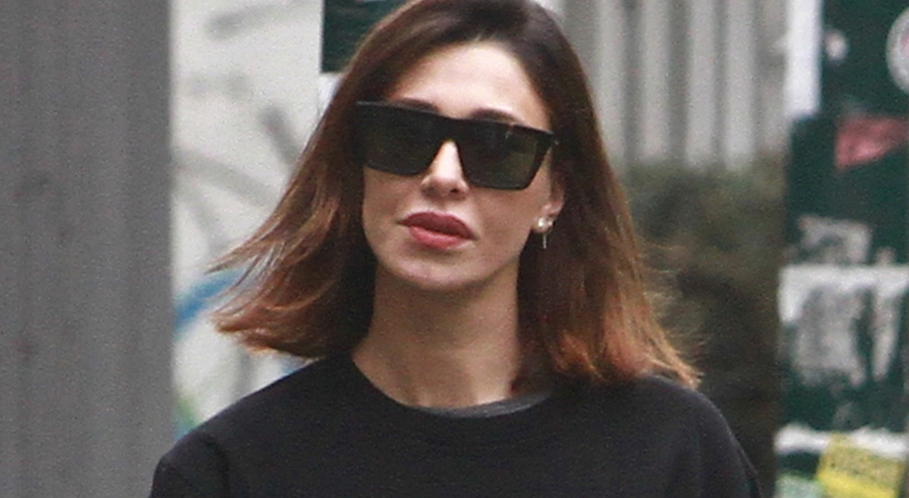 https://statics.cedscdn.it/photos/MED_HIGH/2025/09/25/9089077_25141008_belen_rodriguez_luna_mari_foto_paparazzi_lite_strada_milano_oggi_25_settembre_2025.jpg