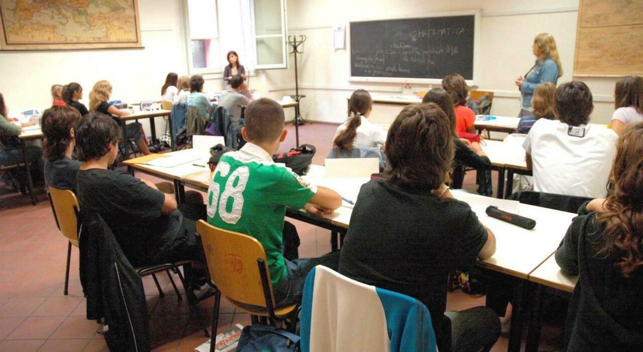 Pensioni professori e Ata, domande entro il 21 ottobre 2025: dalla vecchiaia all