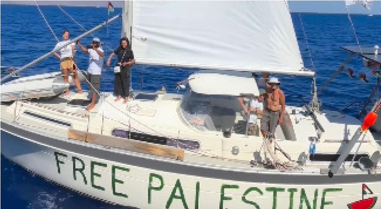 Flotilla, portavoce italiana rientra per «dialogo con istituzioni». Mattarella: «Accogliete la mediazione». Nave spagnola Furor fornirà protezione