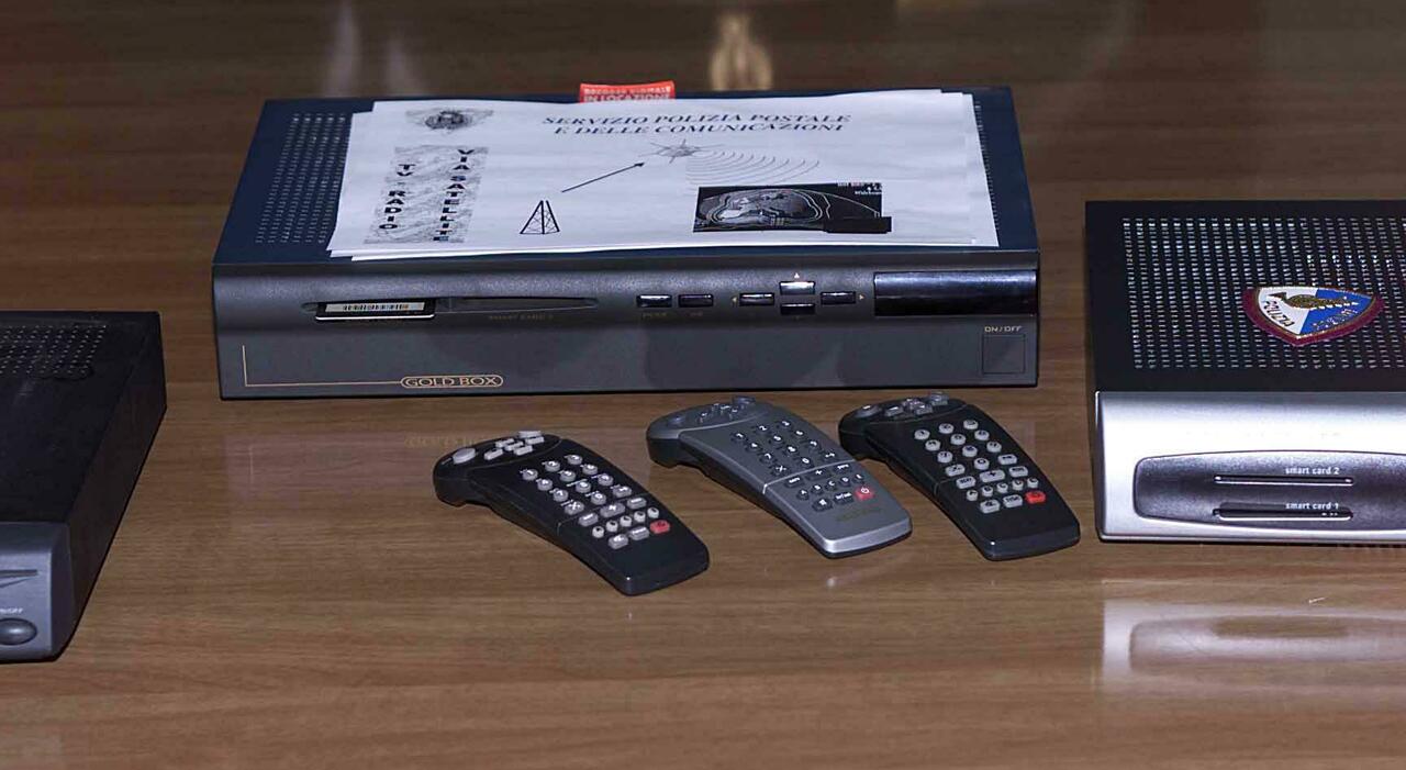 Pay tv, sgominato vertice del mercato illegale italiano: un giro d