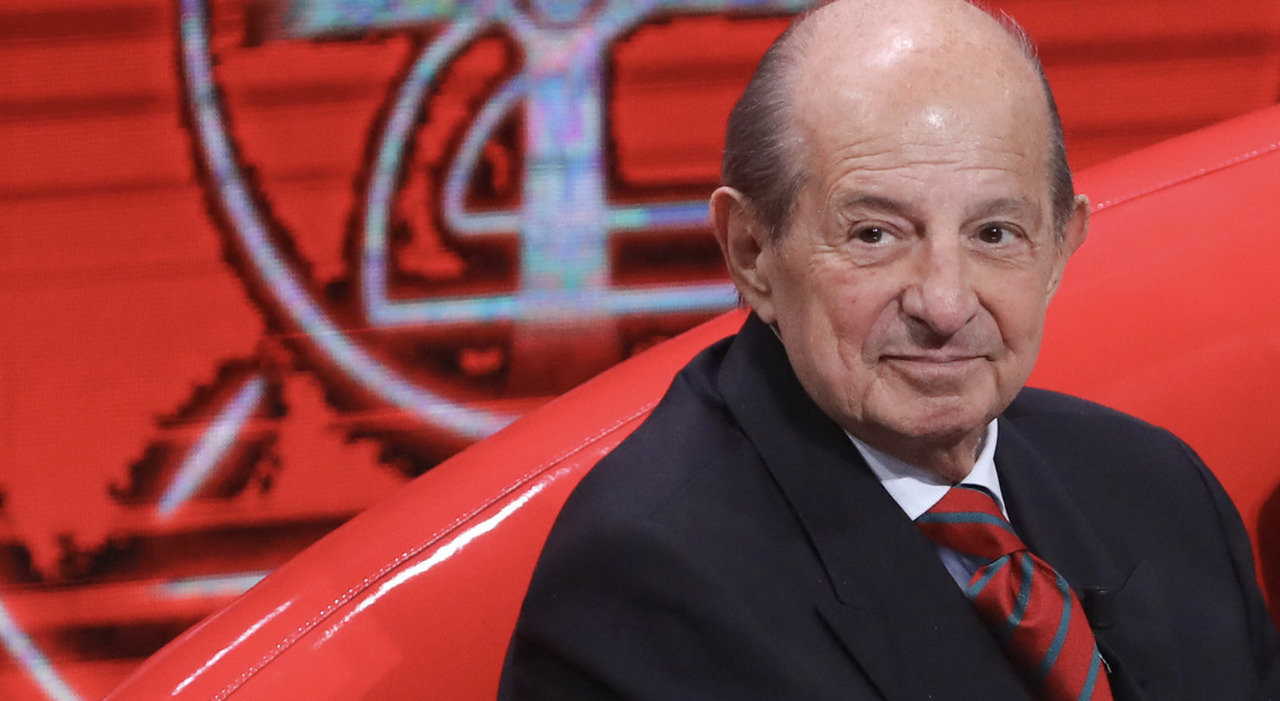 https://statics.cedscdn.it/photos/MED_HIGH/2025/09/26/9091214_26145003_giancarlo_magalli.jpg