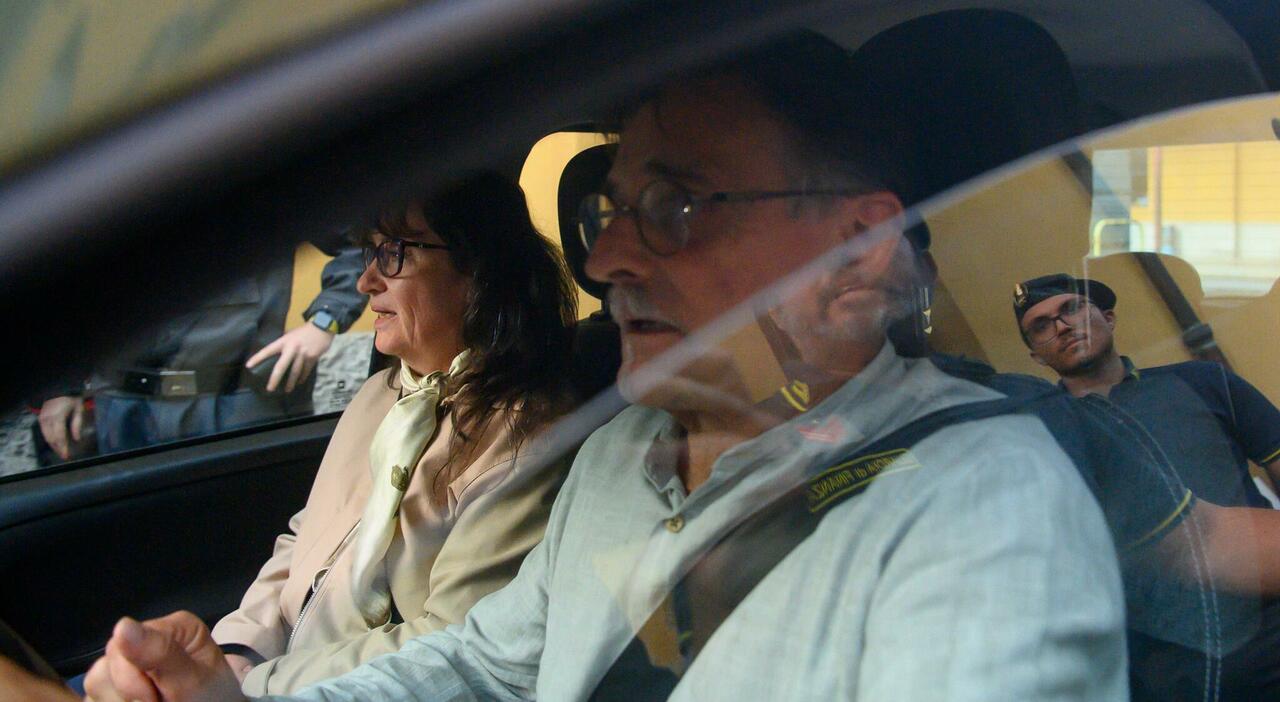Sempio, la madre Daniela Ferrari: «Uno schifo le accuse contro noi e il dottor Venditti. Non dobbiamo spiegare niente agli italiani»