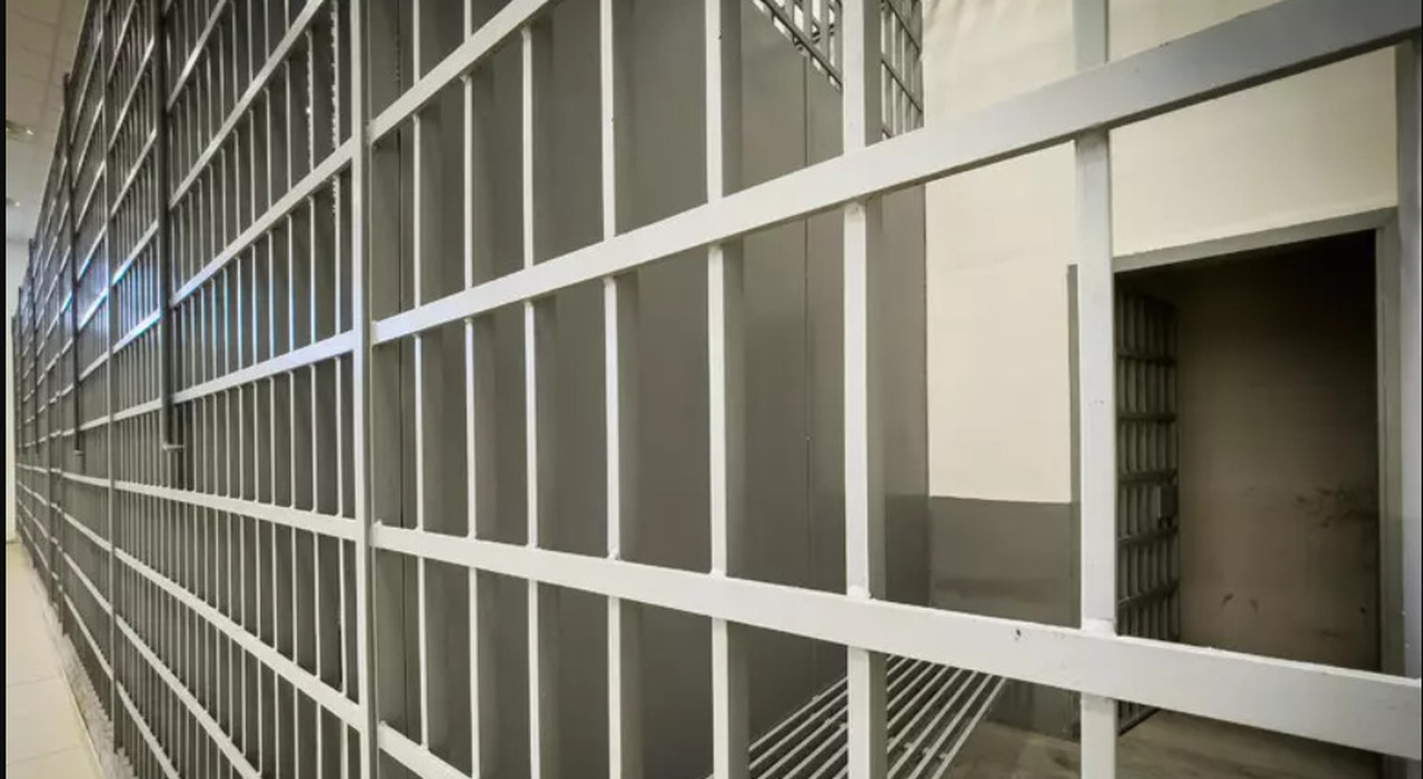 Senegalese arrestato, muore nel carcere di Santa Maria Capua Vetere: «Vogliamo la verità»