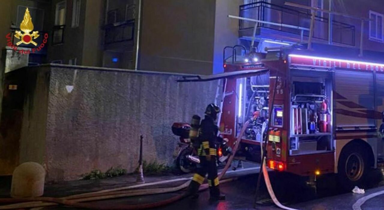 https://statics.cedscdn.it/photos/MED_HIGH/2025/09/28/9094934_28164001_incendio_mirafiori_denuncia_maltrattamenti_vendetta_ex_ragazza_torino_oggi_28_settembre_2025.jpg