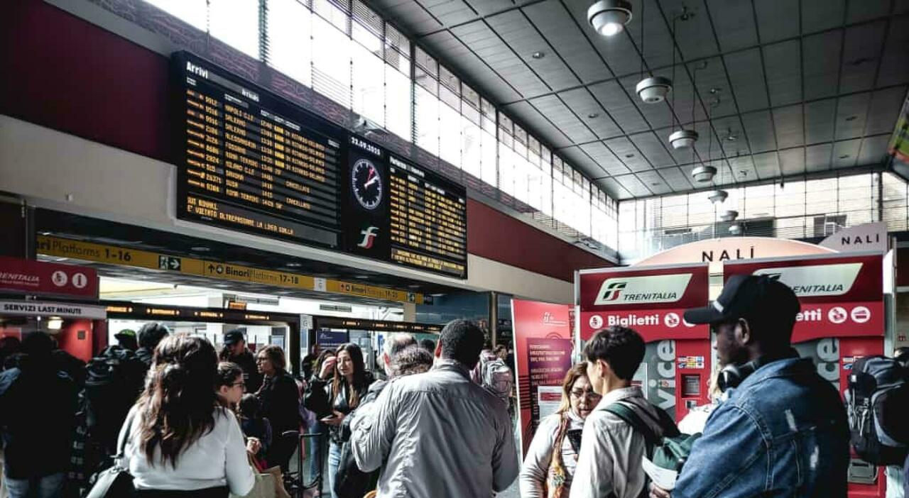 Scioperi treni ottobre 2025, primo stop il 3: gli orari e i settori coinvolti nella protesta