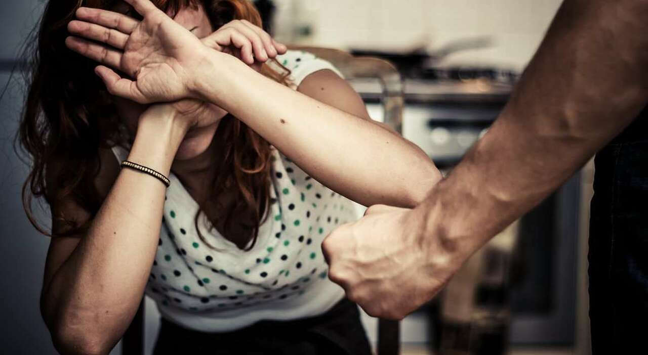 Uccide la moglie a colpi di pietra: orrore in provincia di Benevento