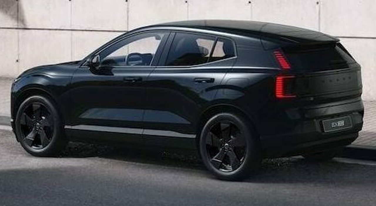 la Ex30 Black Edition