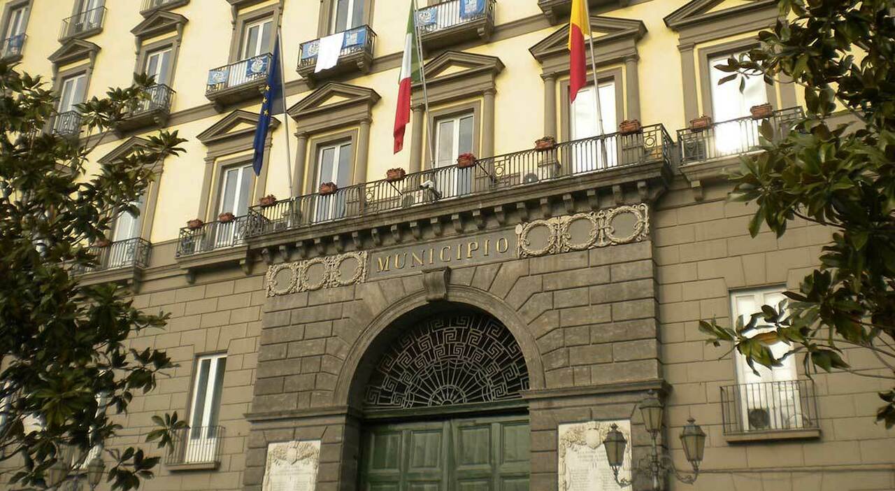 il comune di napoli migliora ulteriormente il rating fitch lo promuove a bbb
