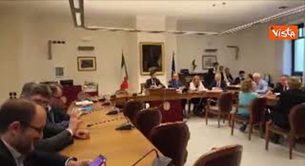 https://statics.cedscdn.it/photos/MED_HIGH/2025/09/30/9098625_poster.jpg