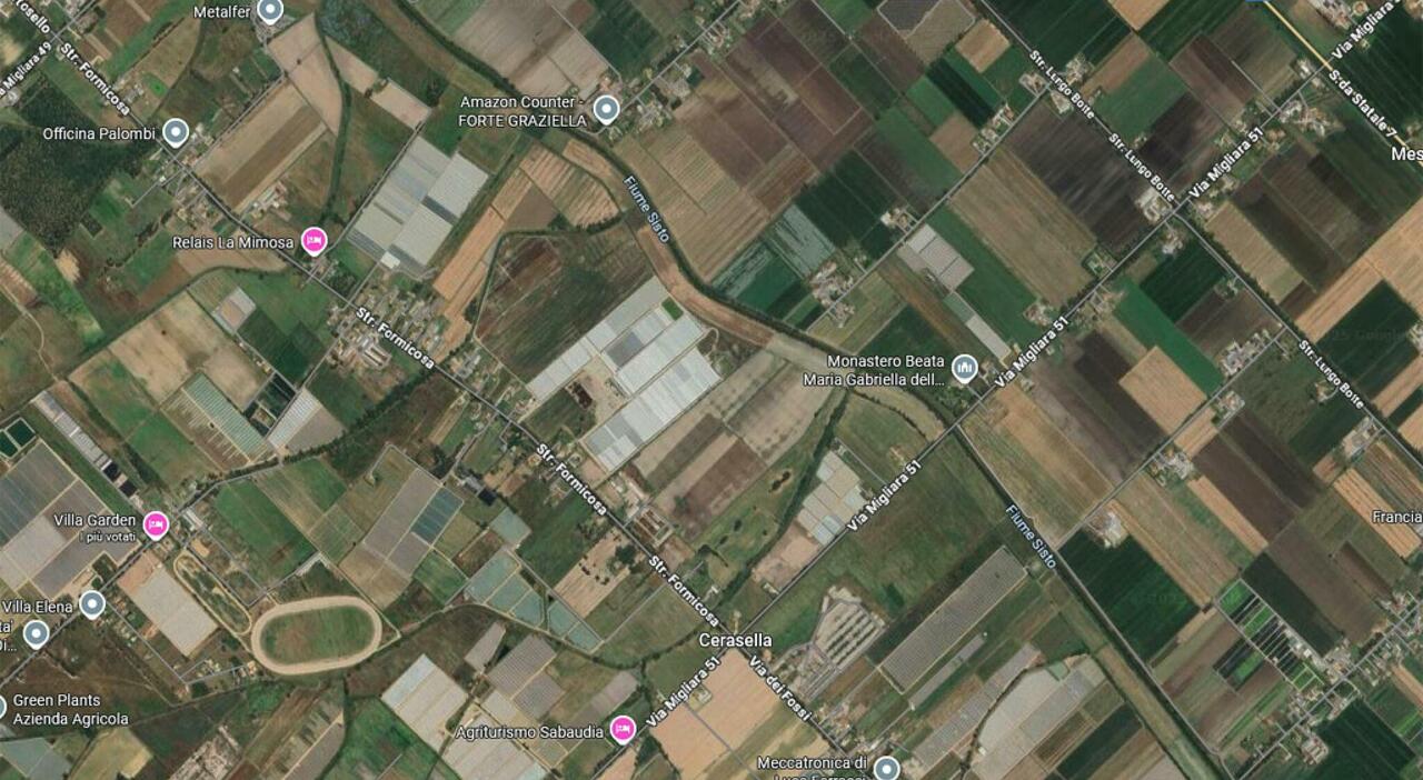 https://statics.cedscdn.it/photos/MED_HIGH/2025/10/01/9100199_01110419_aereo_precipita_parco_nazionale_circeo_due_dispersi_aeronautica_latina_oggi_1_ottobre_2025.jpg