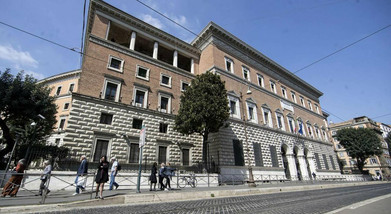 https://statics.cedscdn.it/photos/MED_HIGH/2025/10/01/9100210_01111312_ministero_giustizia_ansa.jpg