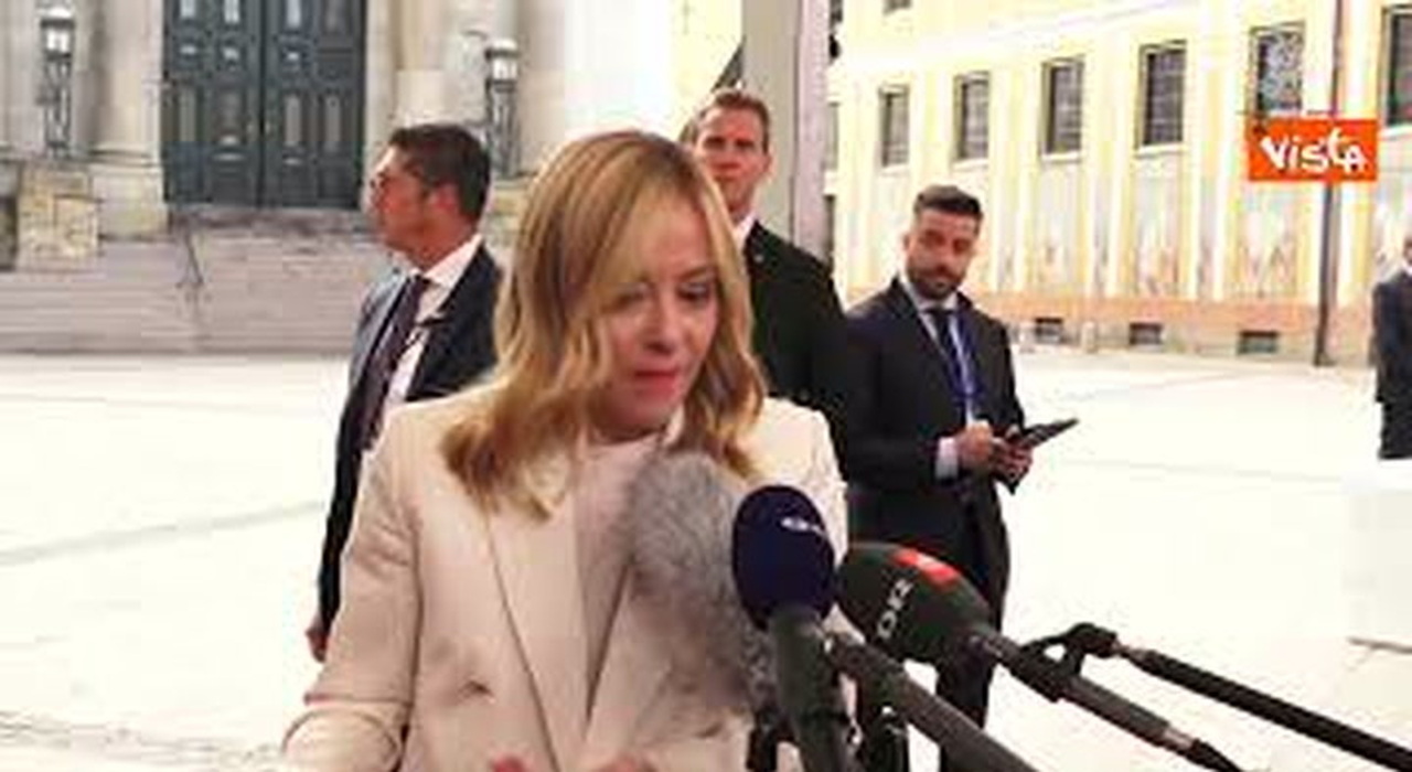 https://statics.cedscdn.it/photos/MED_HIGH/2025/10/01/9100468_poster.jpg