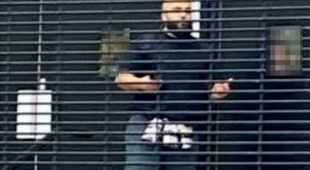attacco in sinagoga a manchester nel giorno di yom kippur 2 morti e 3 feriti ucciso anche il killer arrestati 2 complici 200 terrorismo