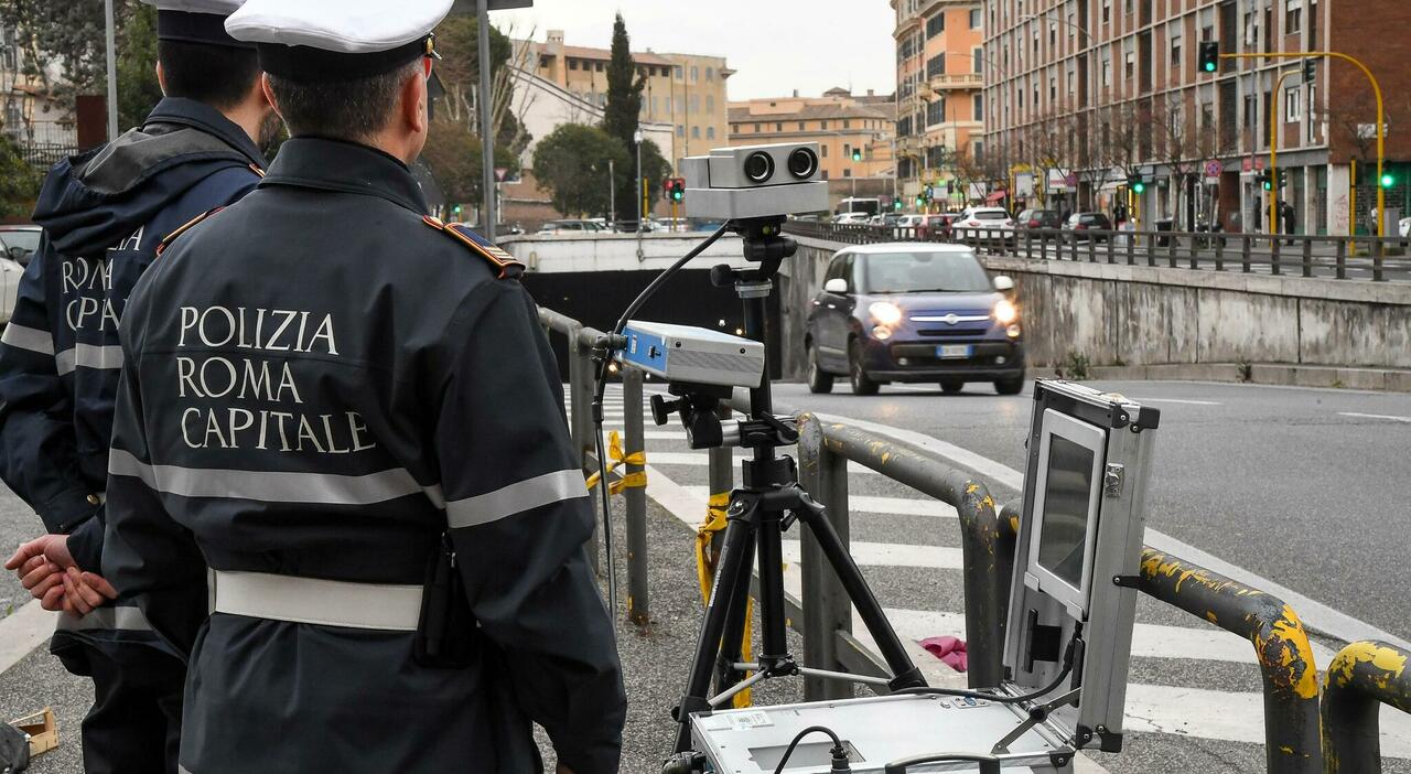 Autovelox mobile in azione a Roma
