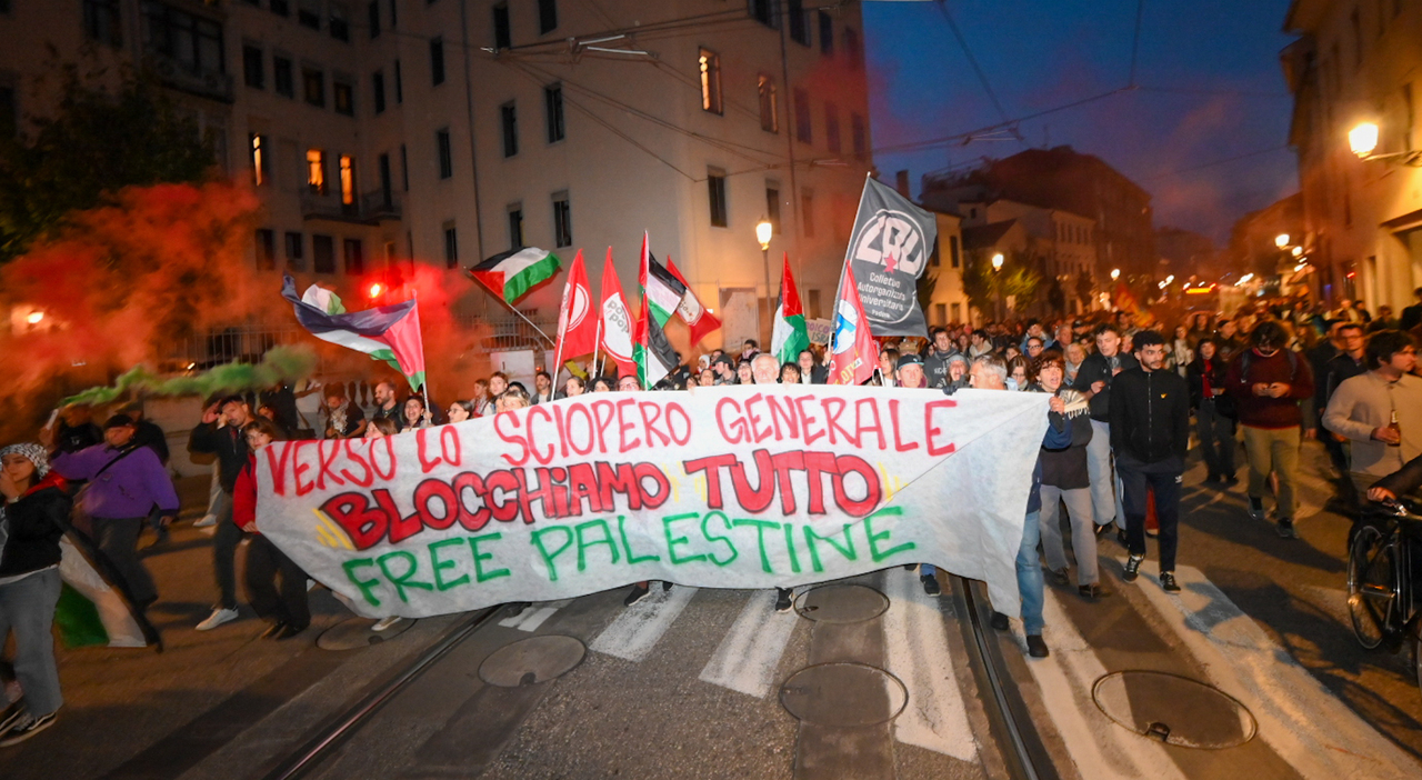 Proteste dei Pro Pal a Nordest: fogli di via e denunce per 18 persone a Padova, Ponte della Libertà oggi a rischio stop. Udine contesta Italia Israele