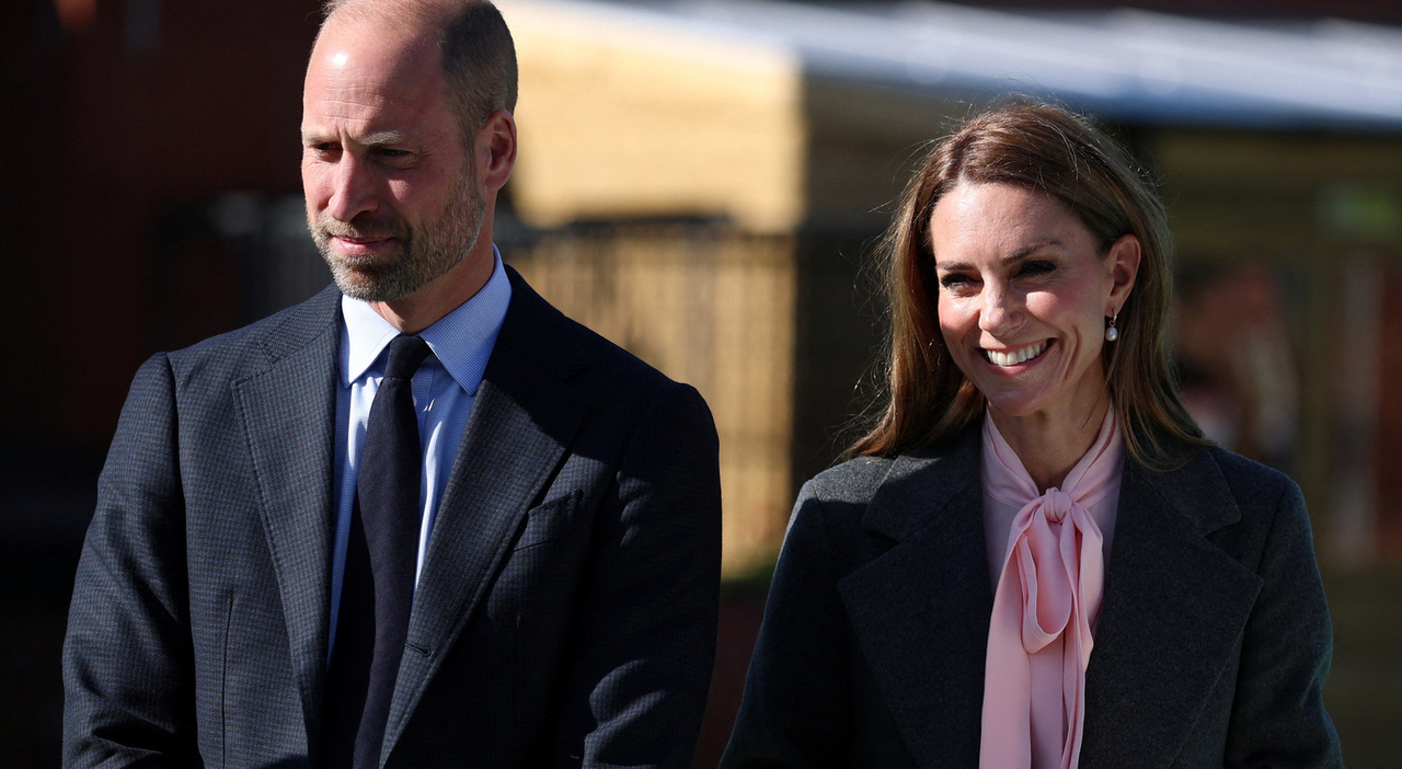 https://statics.cedscdn.it/photos/MED_HIGH/2025/10/03/9104774_03112540_william_re_cambia_monarchia_kate_tumore_figli_cosa_ha_detto_the_reclutant_traveller_eugene_levy_oggi_3_ottobre_2025.jpg