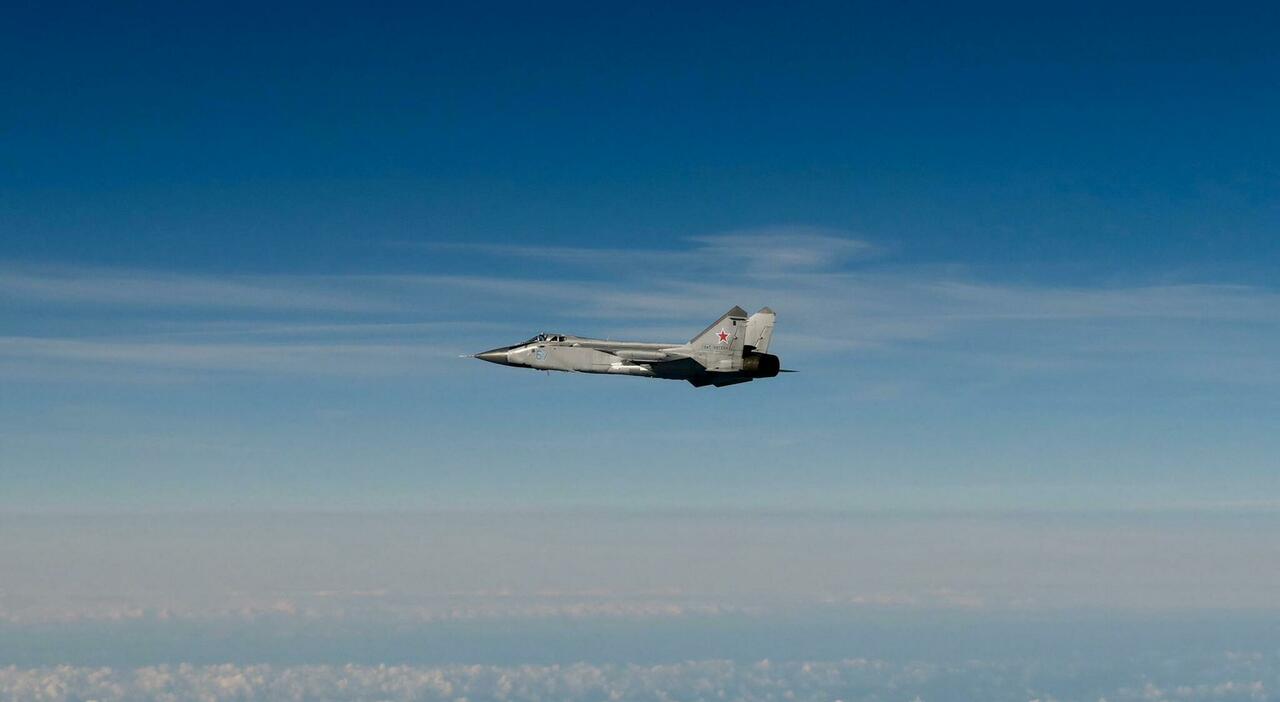 Estonia, i jet Nato possono inseguire i caccia russi oltre il confine? «Servono più azioni per una deterrenza credibile»