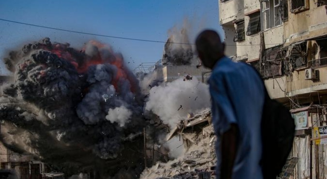 Gaza, Hamas dice sì al piano Trump: «Rilasciamo gli ostaggi ma trattiamo i dettagli del piano» Gaza, Hamas dice sì al piano Trump: «Rilasciamo gli ostaggi ma trattiamo i dettagli del piano»