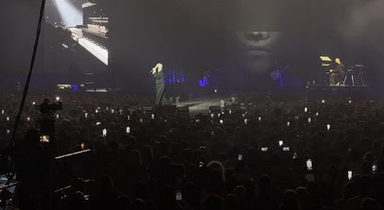 https://statics.cedscdn.it/photos/MED_HIGH/2025/10/04/9106716_poster.jpg