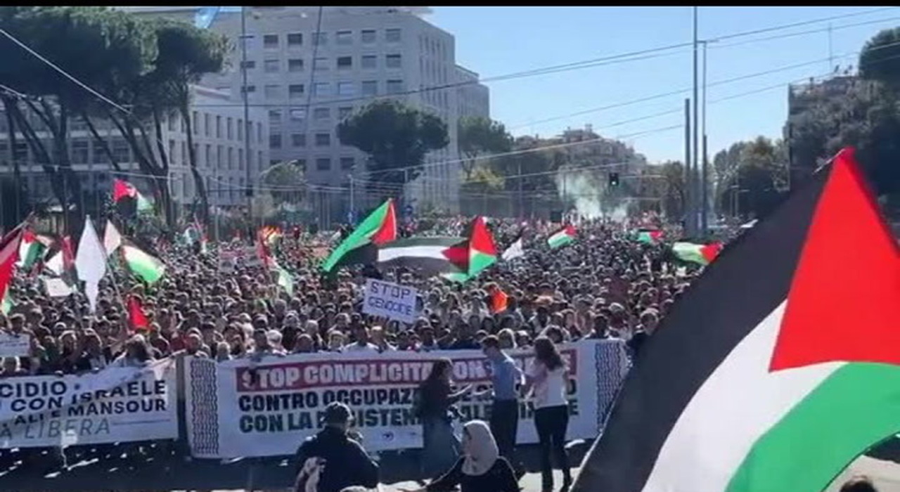 https://statics.cedscdn.it/photos/MED_HIGH/2025/10/04/9107003_poster.jpg