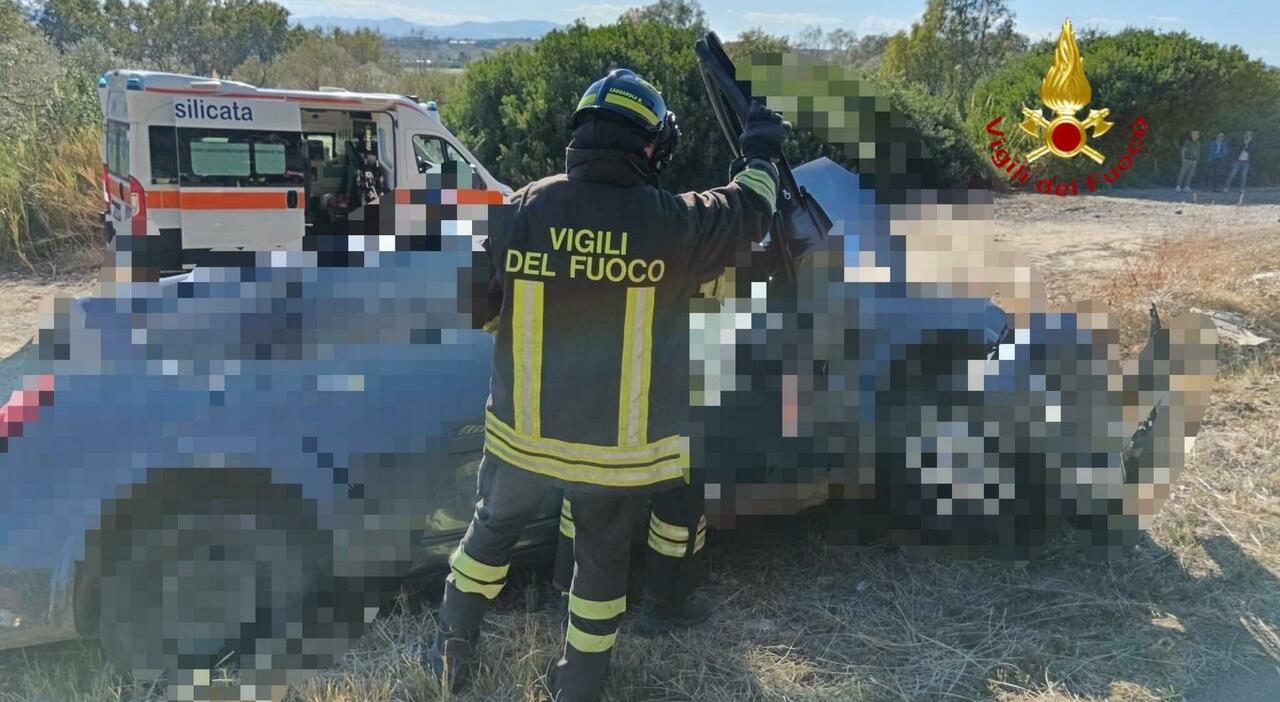 Incidente nel materano, quattro morti e sei feriti: lo scontro terribile tra un