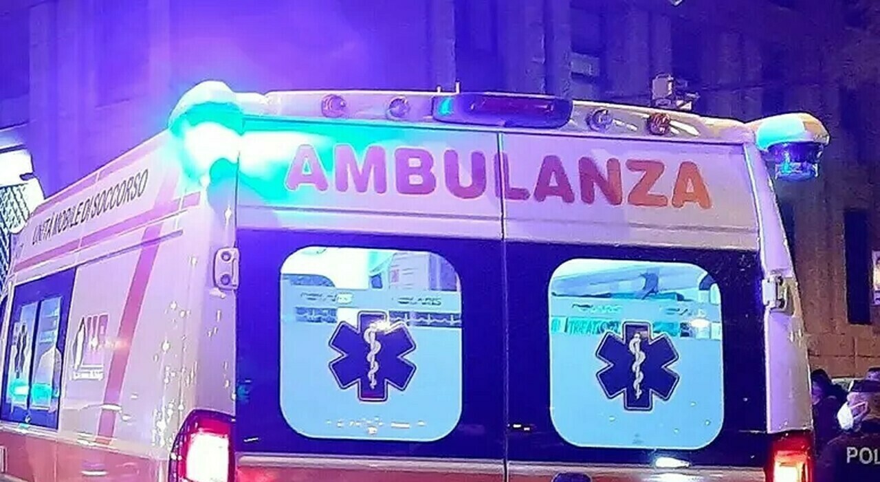 secondigliano dopo l incidente spara a un ventenne e poi scappa indagato un 16enne