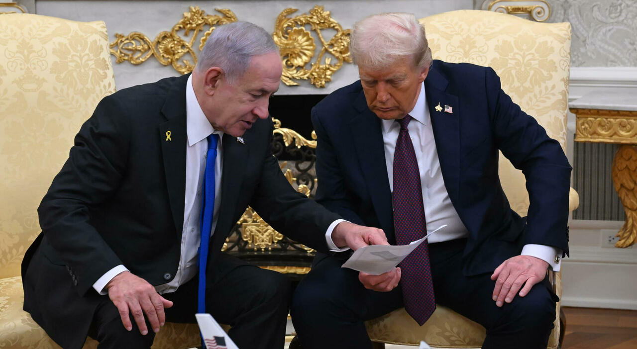 https://statics.cedscdn.it/photos/MED_HIGH/2025/10/05/9108890_05181106_trump_bibi_stop_bombe_gaza_piano_pace_telefonata_tesa_mano_putin_oggi_5_10_2025.jpg