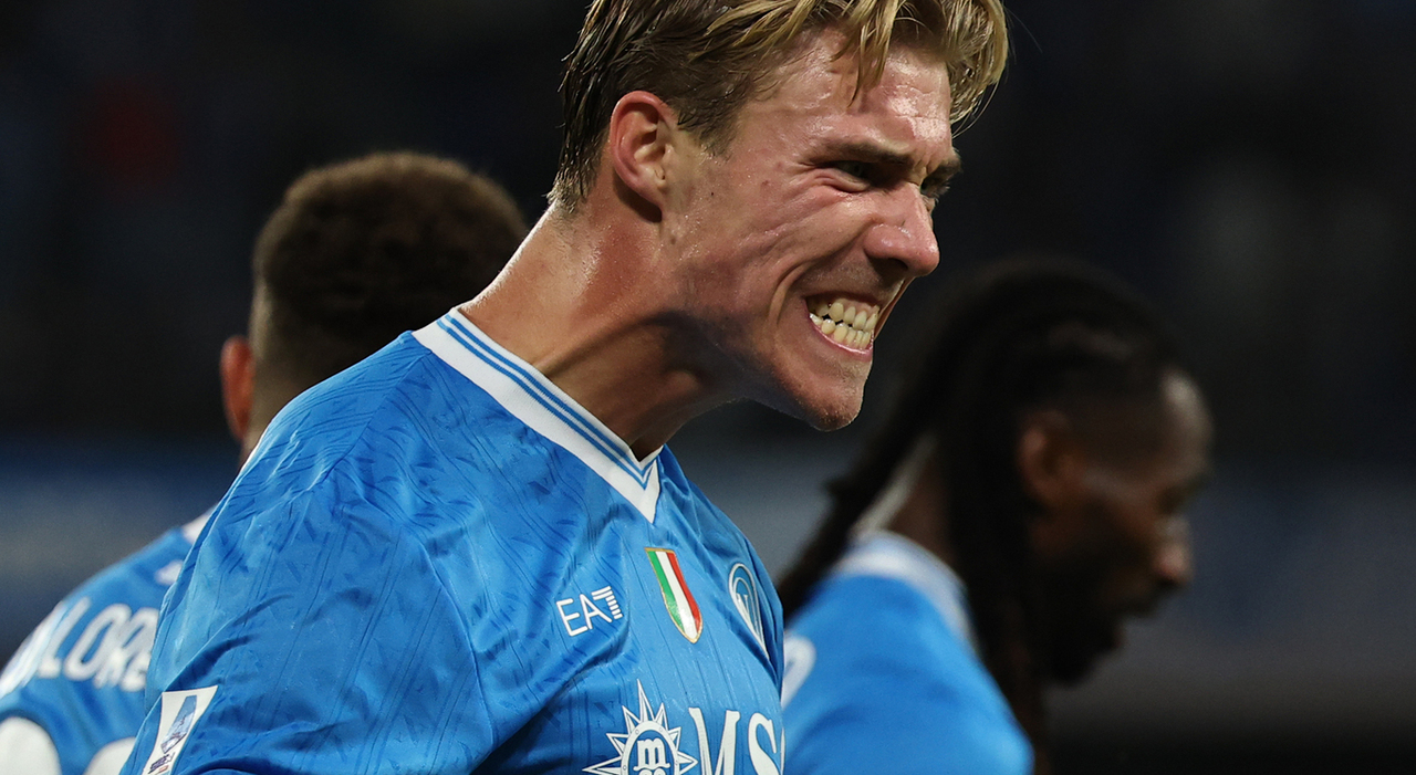 Napoli Genoa 2 1, cuore azzurro: partita a due facce, i cambi sono decisivi