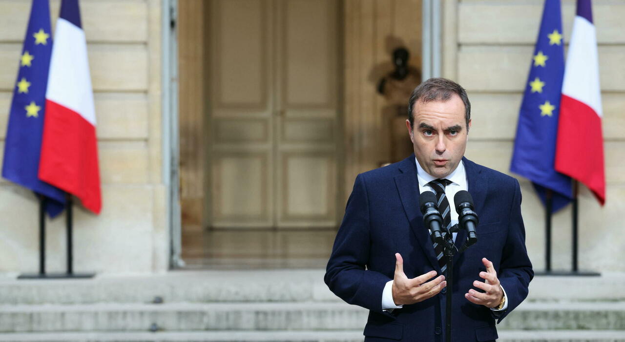 https://statics.cedscdn.it/photos/MED_HIGH/2025/10/06/9110204_06095821_lecornu.jpg
