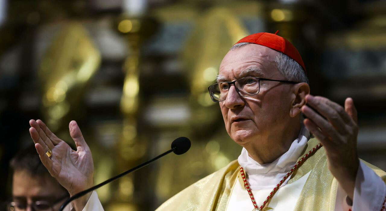 Israele contro il cardinale Parolin per le parole sul 7 ottobre: «Mina gli sforzi per la pace». Leone XIV lo difende: «È la posizione della Santa Sede»